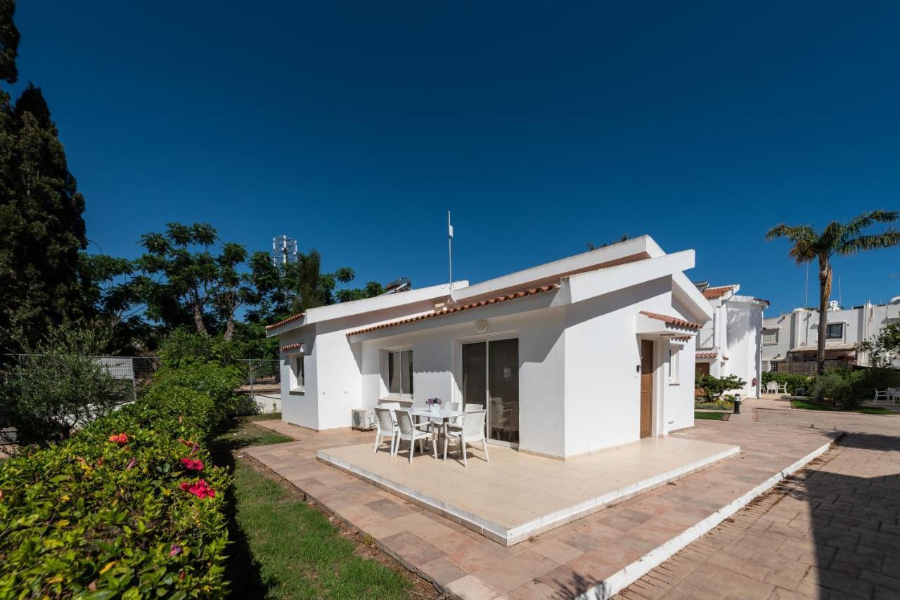 Fig Tree Z Holiday Resort Paralímni Extérieur photo