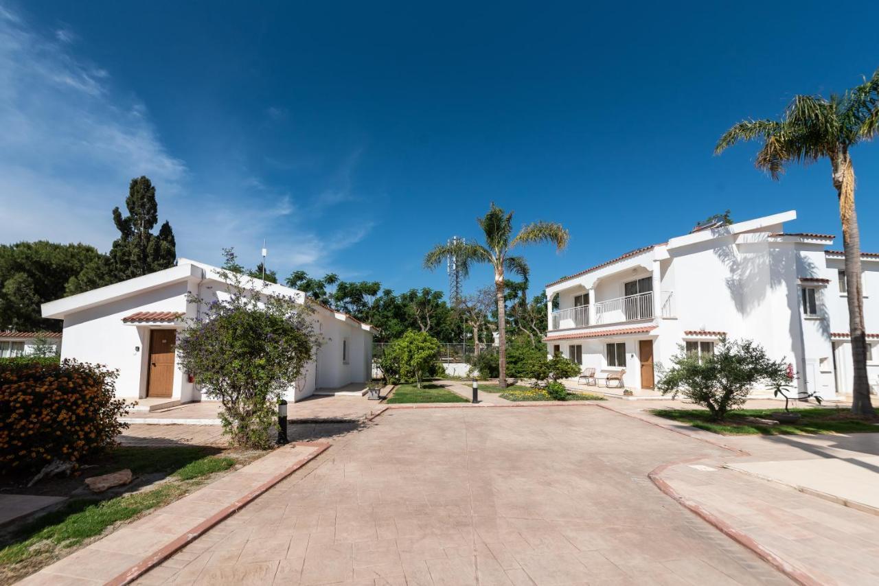 Fig Tree Z Holiday Resort Paralímni Extérieur photo